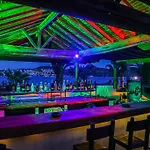 3s Bodrum 4* ביטז