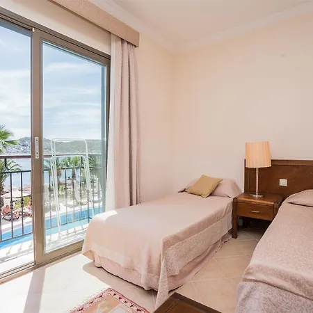 3s Bodrum بيتيس