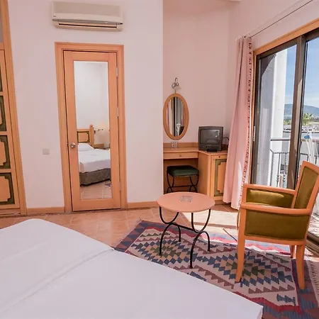 3s Bodrum Otel 4*
